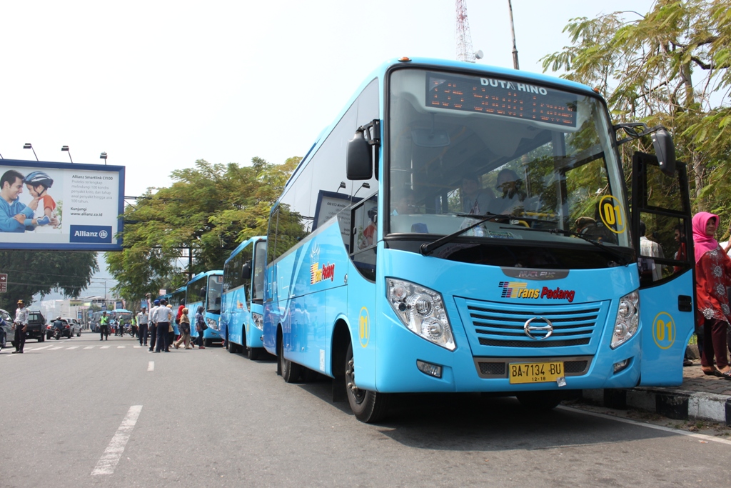 Bus Trans Padang. FOTO/HUDA PUTRA