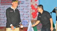Walikota Padang Mahyeldi Ansarullah membuka kejuaraan Bulutangkis yang digelar Telkom Sumatera Barat